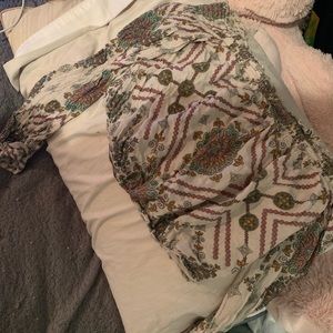 cropped, long sleeve, flowy shirt